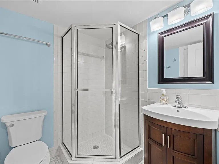 911 Ocean Dr #601 — Photo 39