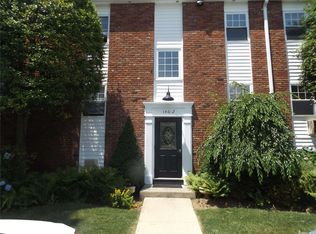 146 Church St APT 2C, Kings Park, NY 11754