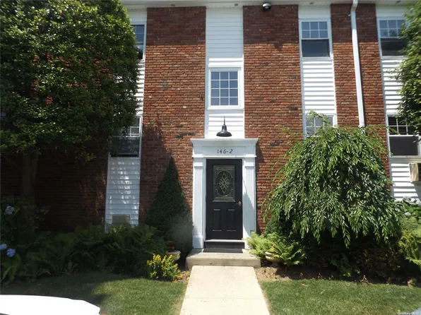 146 Church Street #2C, Kings Park, NY 11754