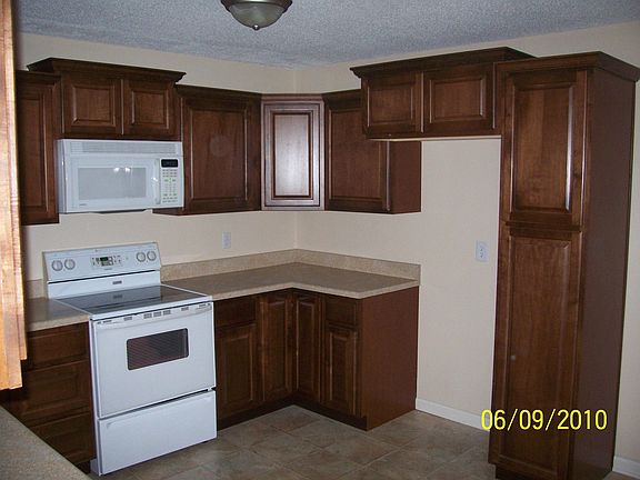 3rd image of 6006 Juniper Dr