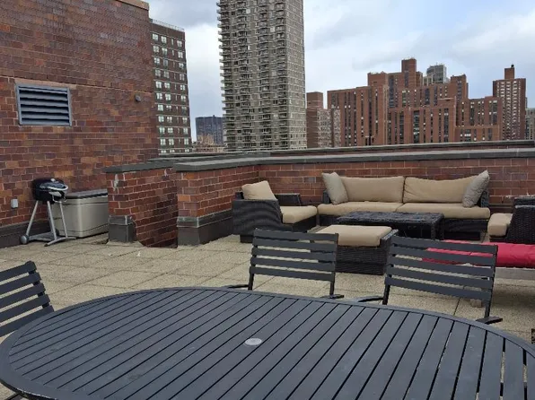 233 East 86th Street image 1 of 11