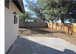 3rd image of 25245 Elder Ave
