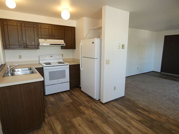 5th image of 1036 W 17th St #4