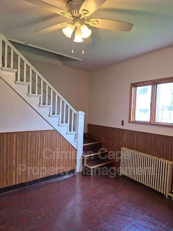 2 bed, 1.0 bath, $1,125 — Photo 2