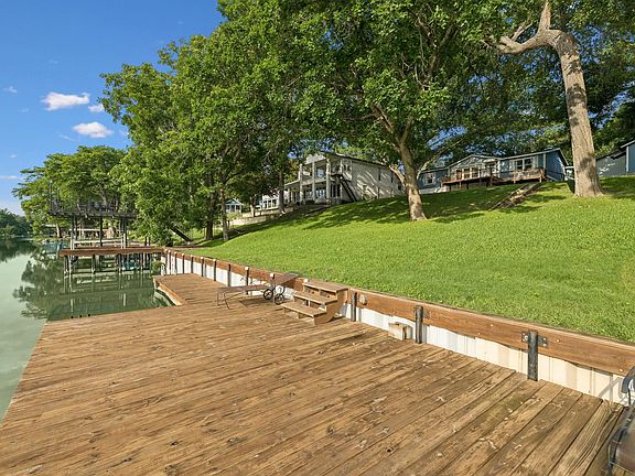 2nd image of 360 Shangrila Lane