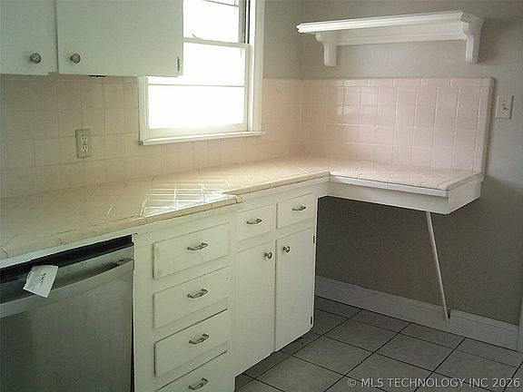 4th image of 3432 Woodland Rd