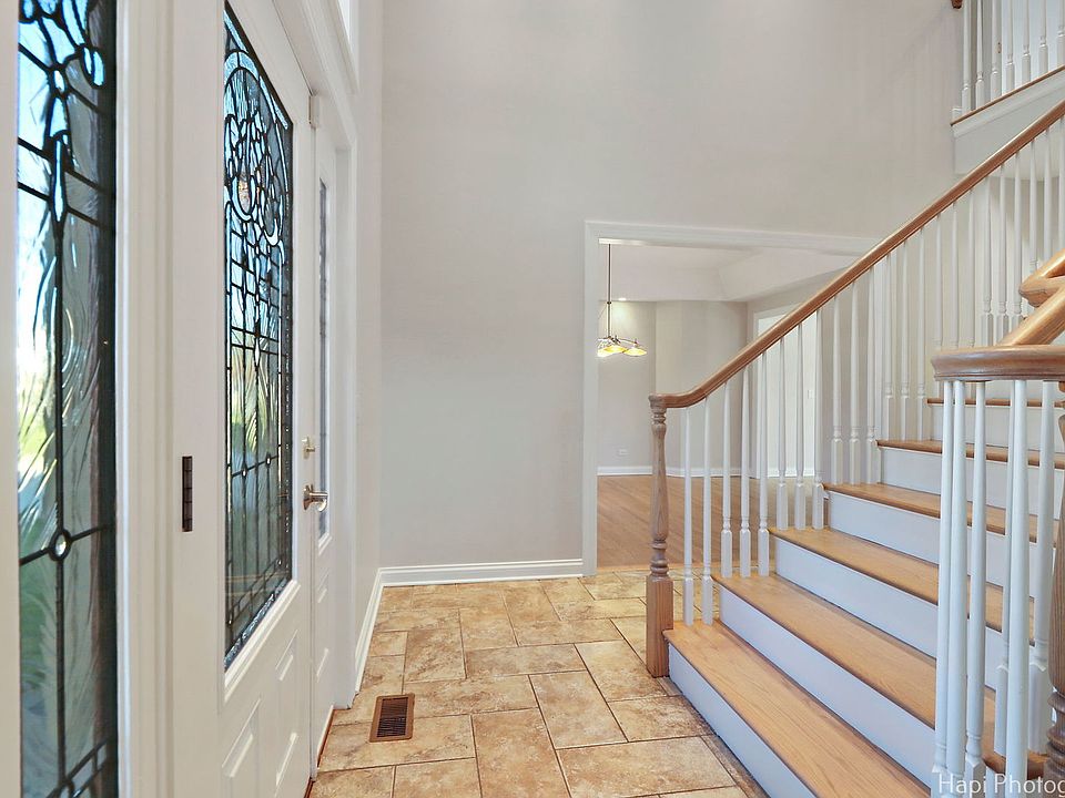 2nd image of 1413 Huntington Dr