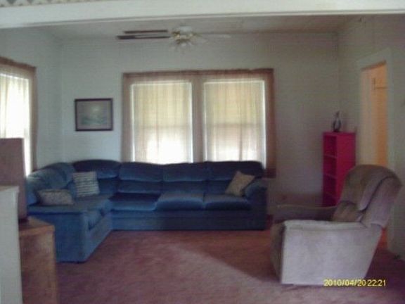 3rd image of 605 W Washington Ave