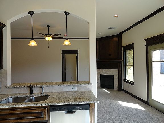4th image of 5112 SW 122nd Ter