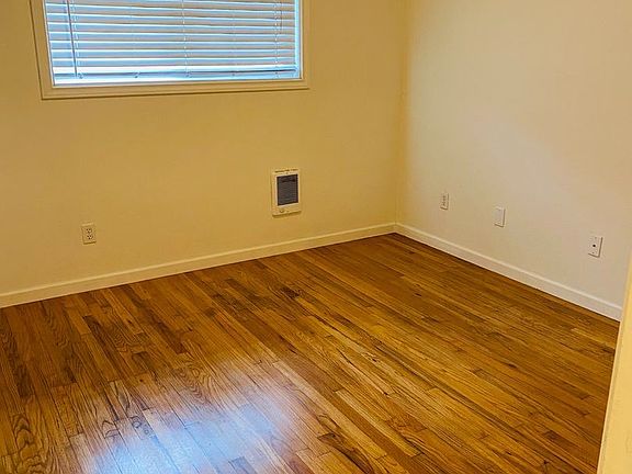 5th image of 7656 N Vancouver Ave #9590442