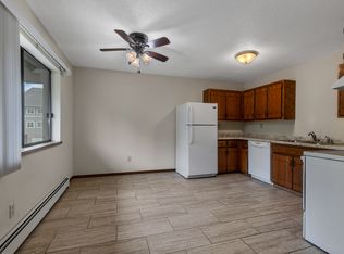 975 Summit Ave N APT 304, Sauk Rapids, MN 56379