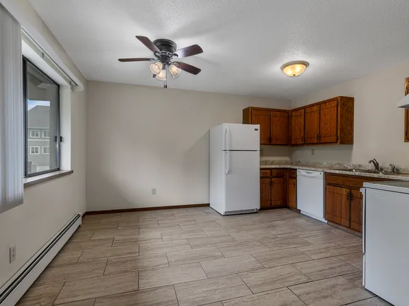 Tower Heights, 975 Summit Ave N APT 304, Sauk Rapids, MN 56379