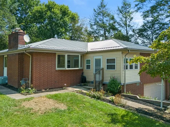 12051 McKee Rd, North Huntingdon, PA 15642