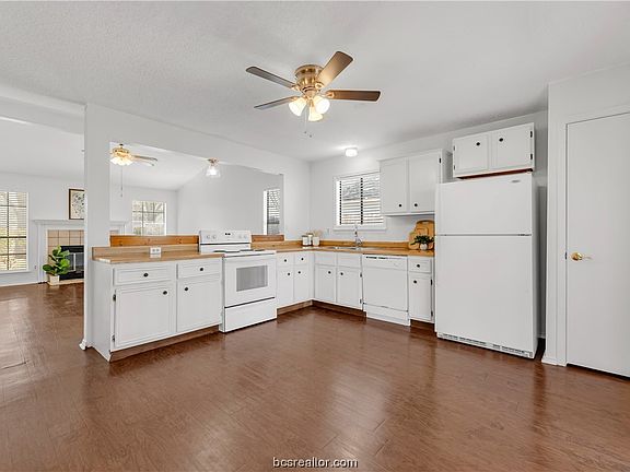 5th image of 1111 Chinaberry Dr
