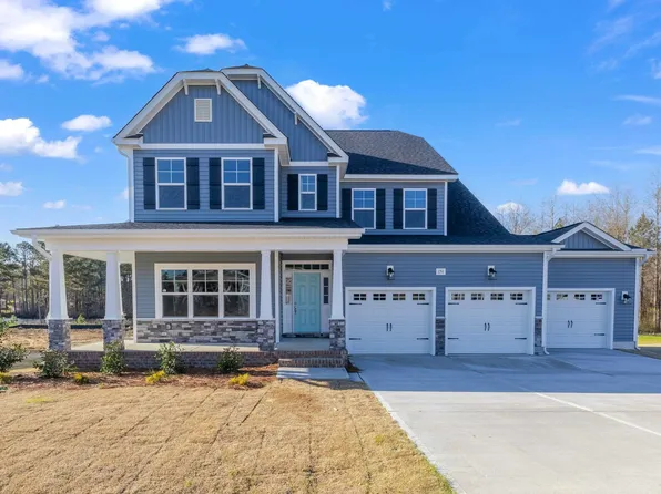 151 Centerline Dr, Selma, NC 27576