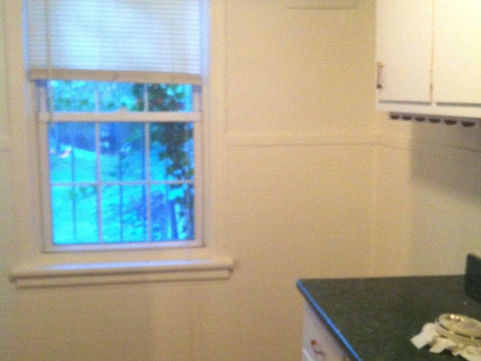 2nd image of 3306 Bronxwood Ave