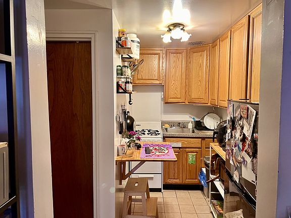 4th image of 346 W 87th St APT 4A