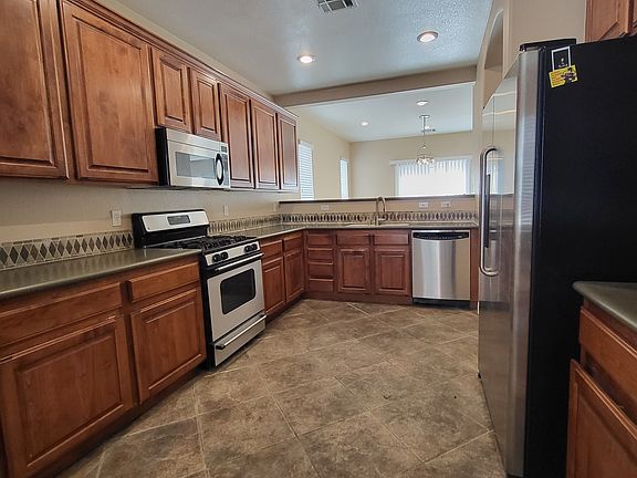 3rd image of 7773 Littondale St