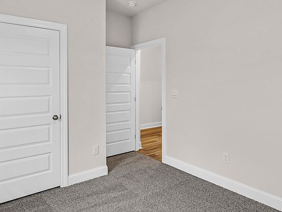 5th image of 28140 Saddle Springs Dr NW