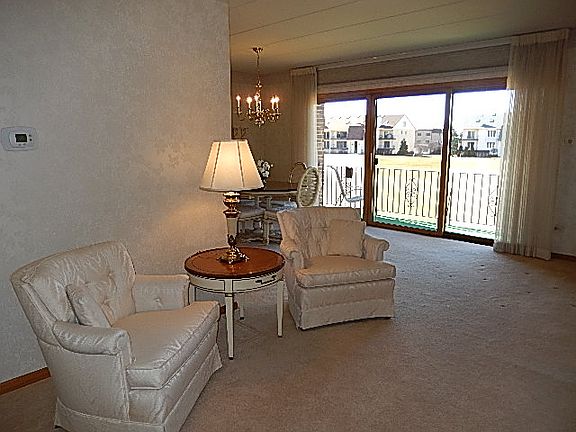 3rd image of 15702 Old Orchard Ct Unit 1S