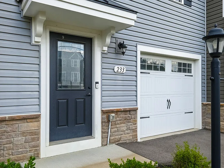 233 Chesna Dr — Photo 31