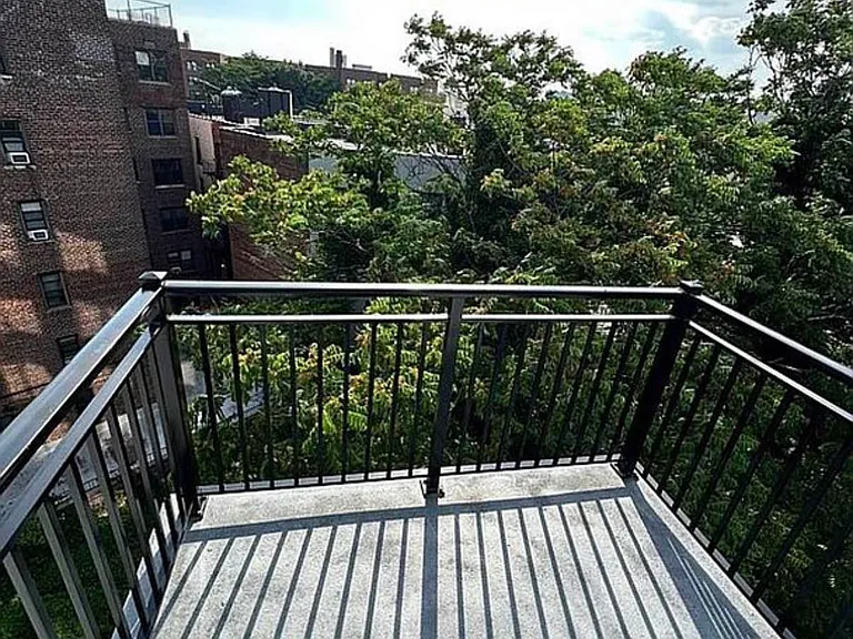 1802 Ocean Ave #5D — Photo 7
