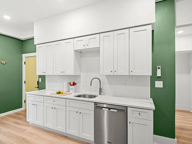 18 Benedict St #10 — Photo 18