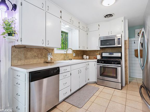 5th image of 1505 Brentwood Dr