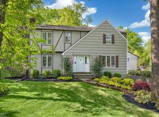 11 Deborah Dr, Morristown, NJ 07960