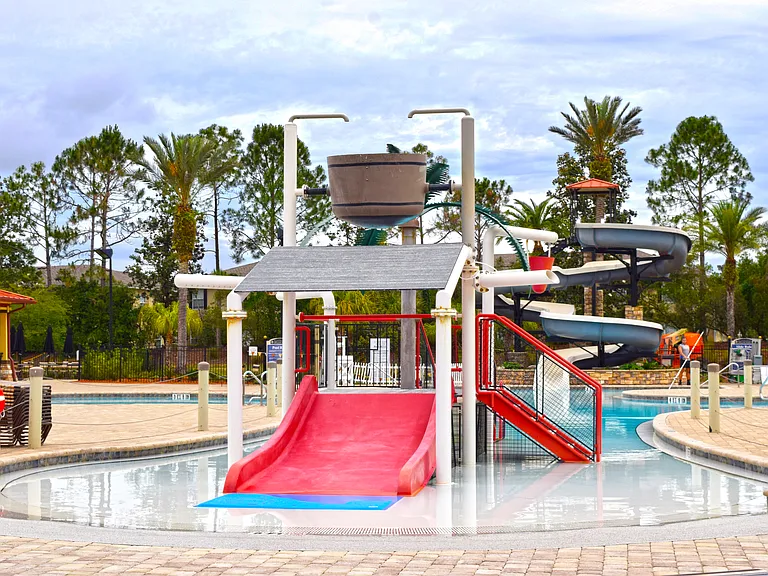 SPLASH PARK