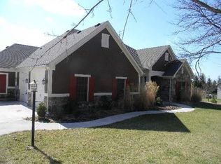 7494 Deep Woods Ct, Springboro, OH 45066