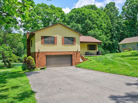 3rd image of 118 Phillipi Rd