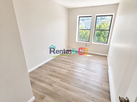 2nd image of 383-385 Avon Ave #3S