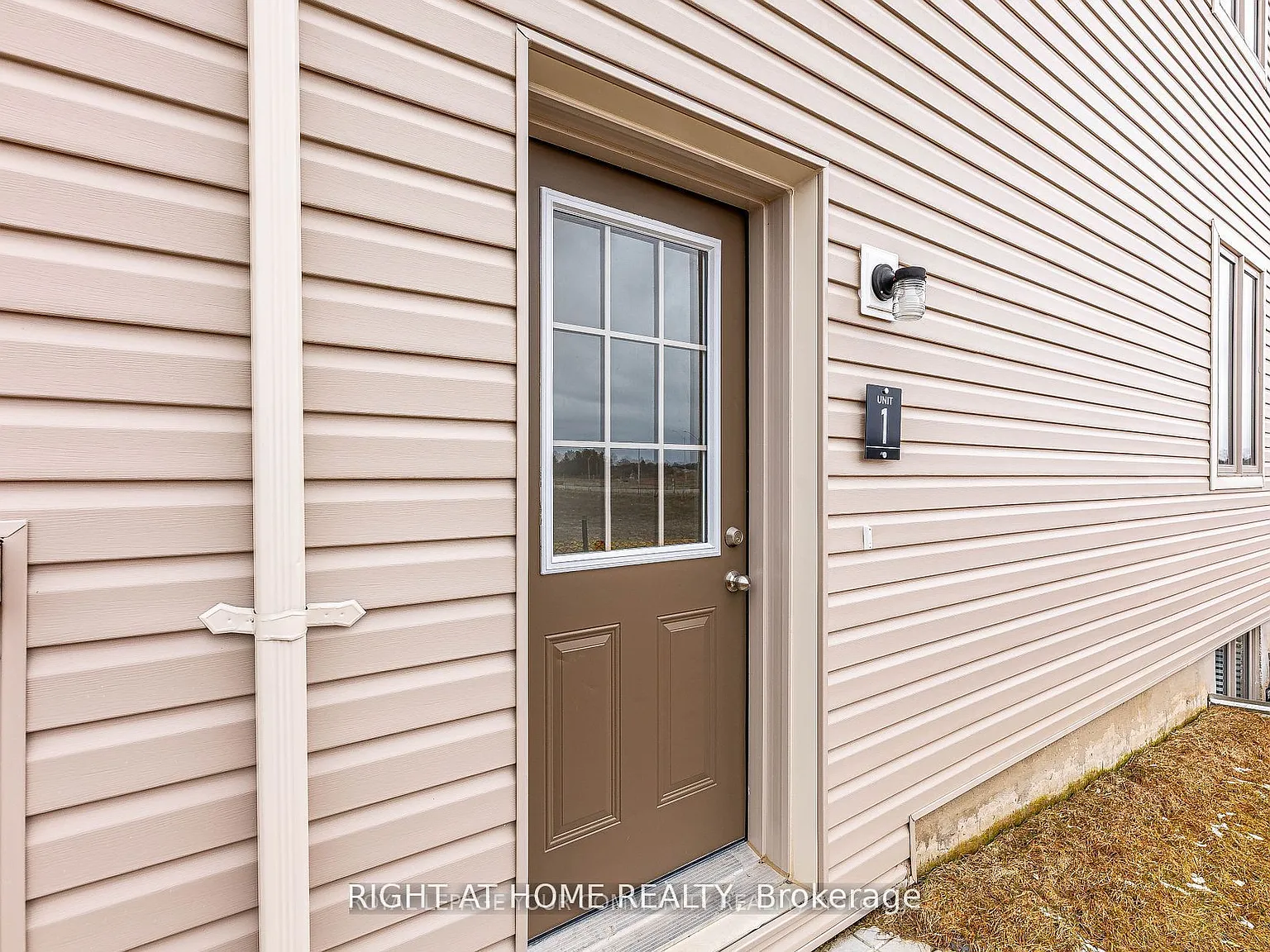 2 bed, $1,700 — Photo 2