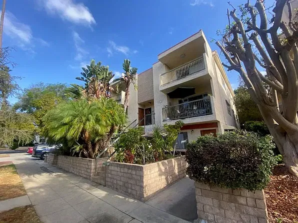 907 12th St APT 8, Santa Monica, CA 90403