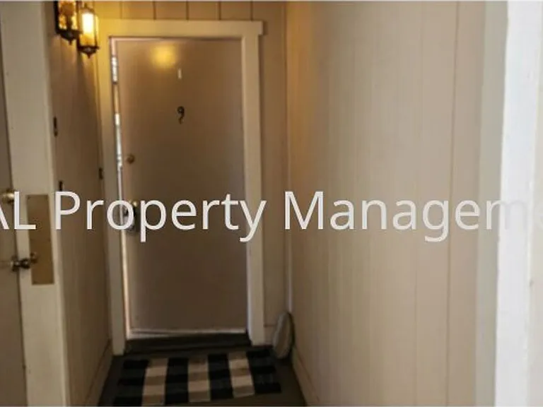 104 W Rossi St #9 — Photo 7