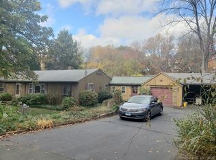 18 Hilltop Dr, Wolcott, CT 06716