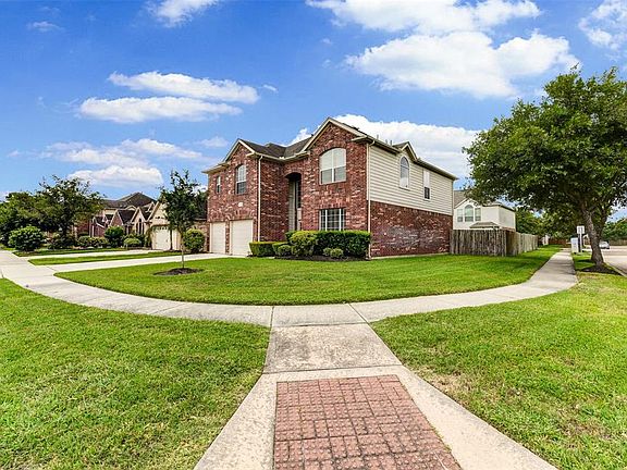 4th image of 2902 Darby Brook Dr