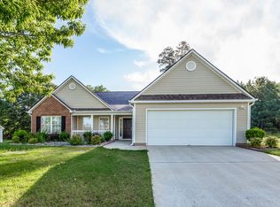 271 Rockingham Dr, Loganville, GA 30052