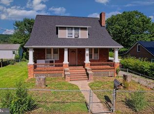125 Pine St, Petersburg, WV 26847