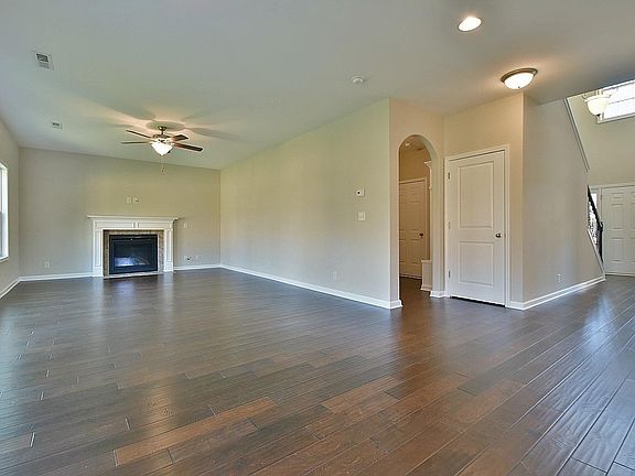 4th image of 12 Hamilton Farm Lot 12