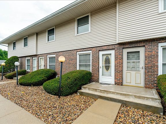 3rd image of 103 S Towanda Ave APT 4