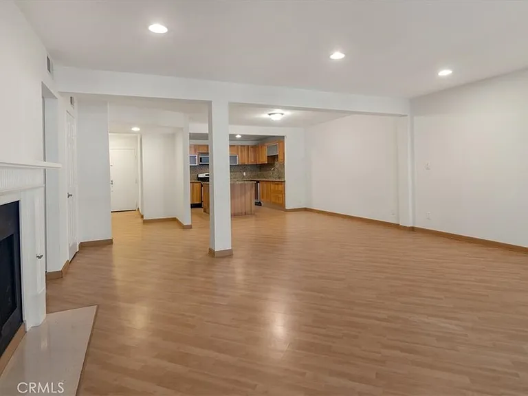 18324 Clark St #102 — Photo 7