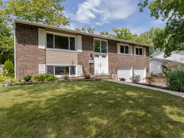 6728 Westmoreland Dr, Woodridge, IL 60517