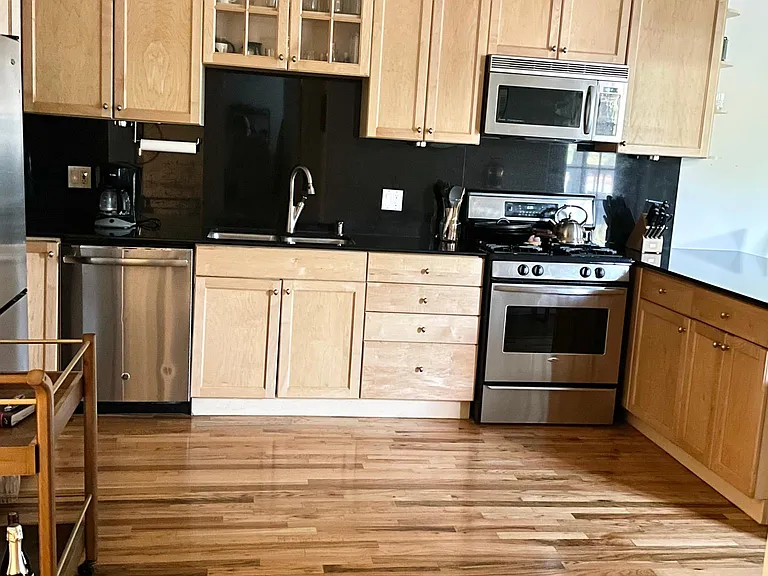 3347 N Clark St #2E — Photo 7