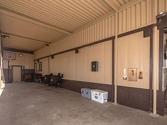 2nd image of 601 Beachcomber Blvd #455