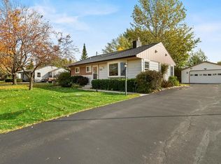 7312 S 37th Pl, Franklin, WI 53132