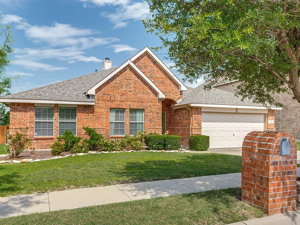 1st image of 1204 Hickory Bend Ln