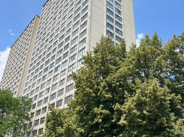 4850 S Lake Park Ave APT 2112, Chicago, IL 60615