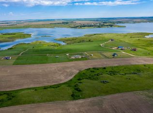 1223 50b Ave NW, Garrison, ND 58540